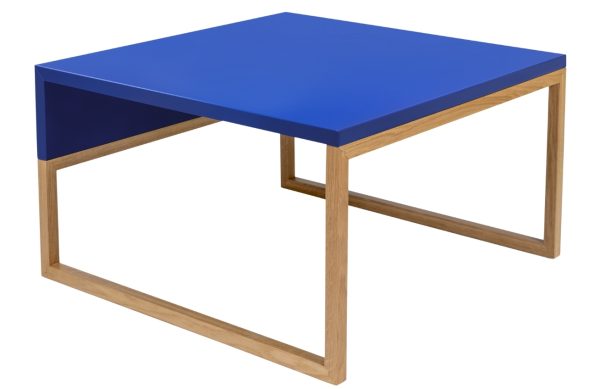 Modrý konferenční stolek Woodman Cubis s dubovou podnoží 60 x 50 cm  - Výška34 cm- Šířka 60 cm