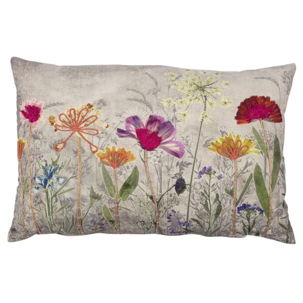 Béžový polštář rozkvetlá louka Flowers Poppy s výšivkou I - 40*60*15cm Mars & More  - -