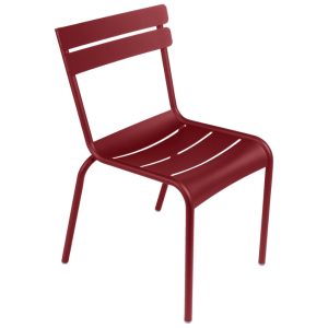 Červená kovová zahradní židle Fermob Luxembourg  - Výška88 cm- Šířka 49 cm