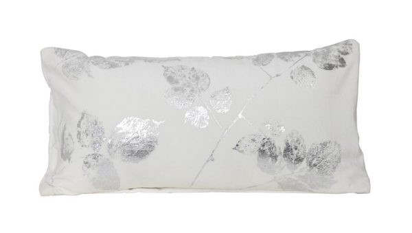Sametový bílý polštář se stříbrnými listy Leave - 60*30 cm Light & Living  - -